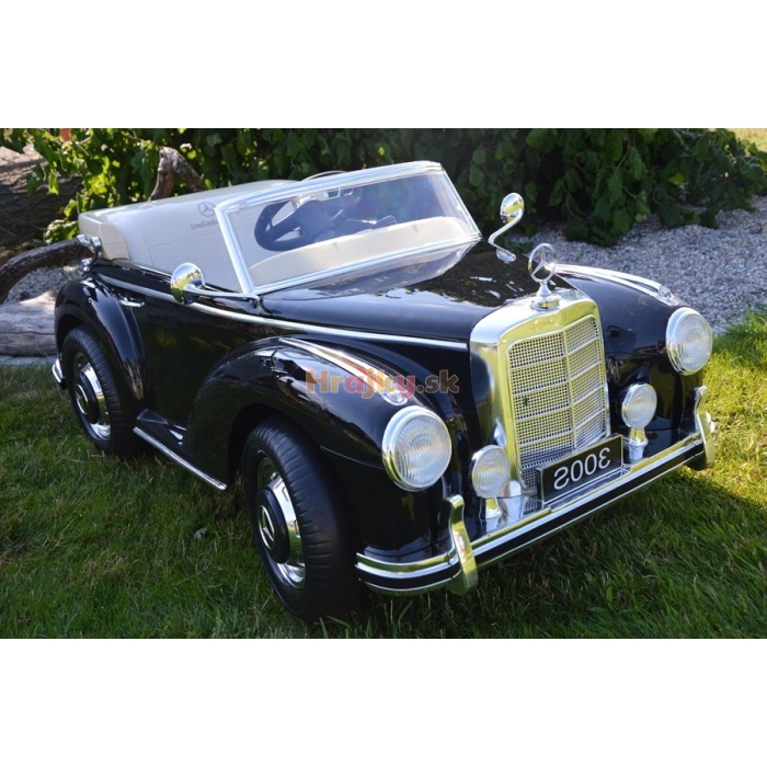 Elektrické VINTAGE PREMIUM MERCEDES autíčko 300S